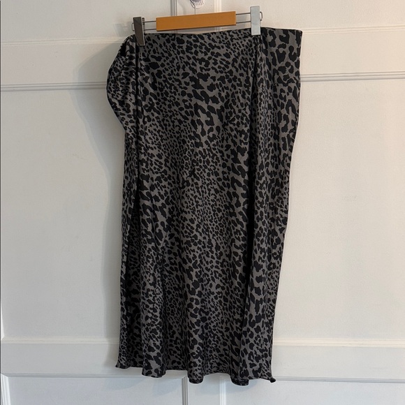 George Dresses & Skirts - George Black and Gray Animal Leopard Print Midi Skirt